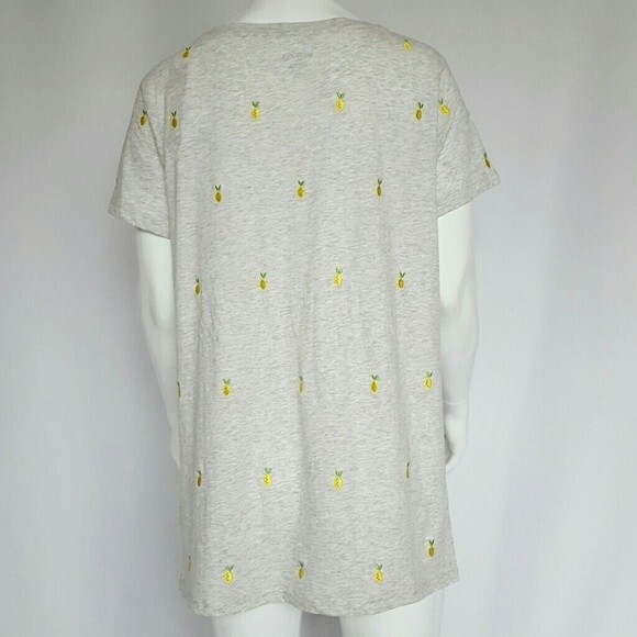 NEW Merona Plus Size Gray Embroidered Lemon Tee - Picture 5 of 8
